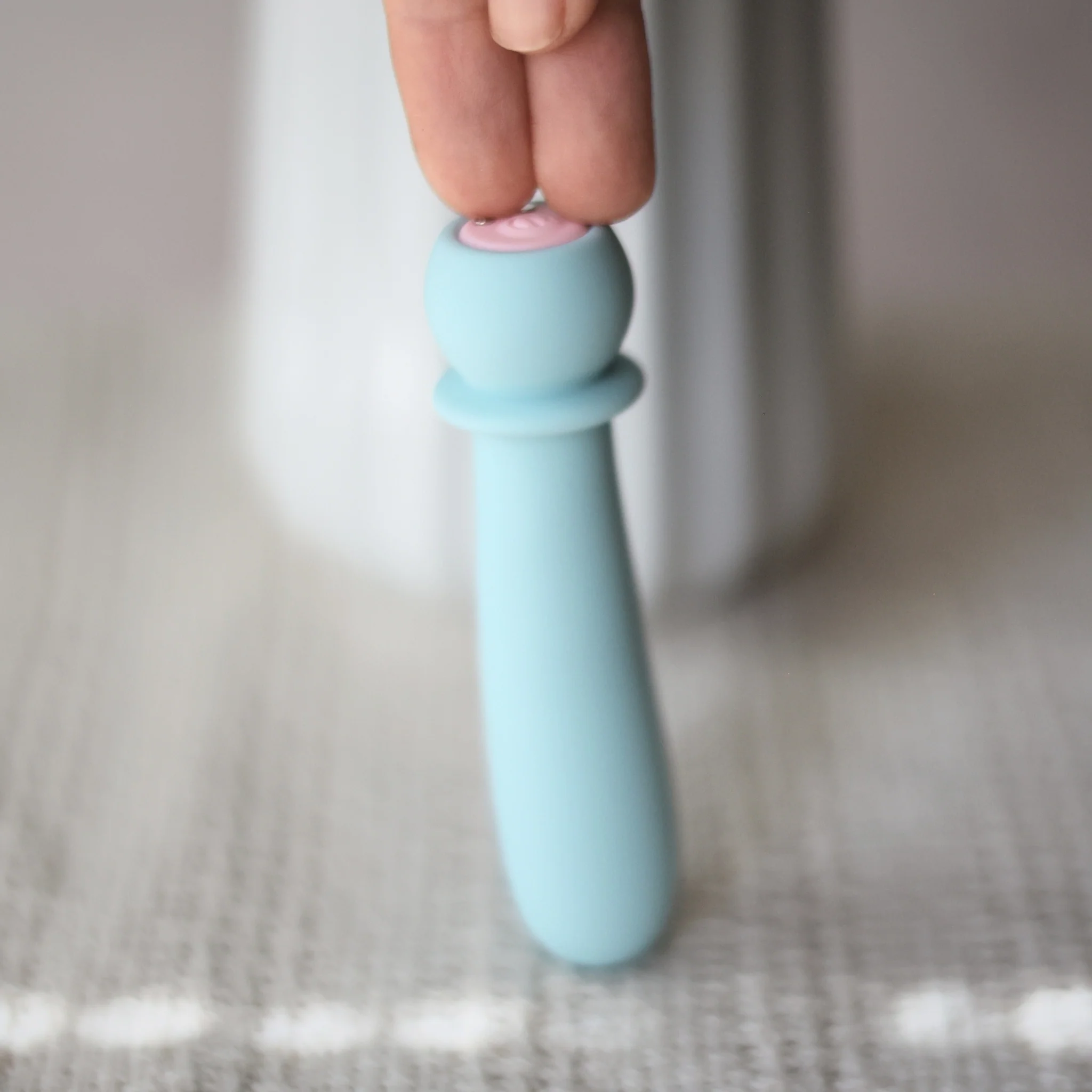 Maia Symba Flexible Bullet Vibrator - Image 2