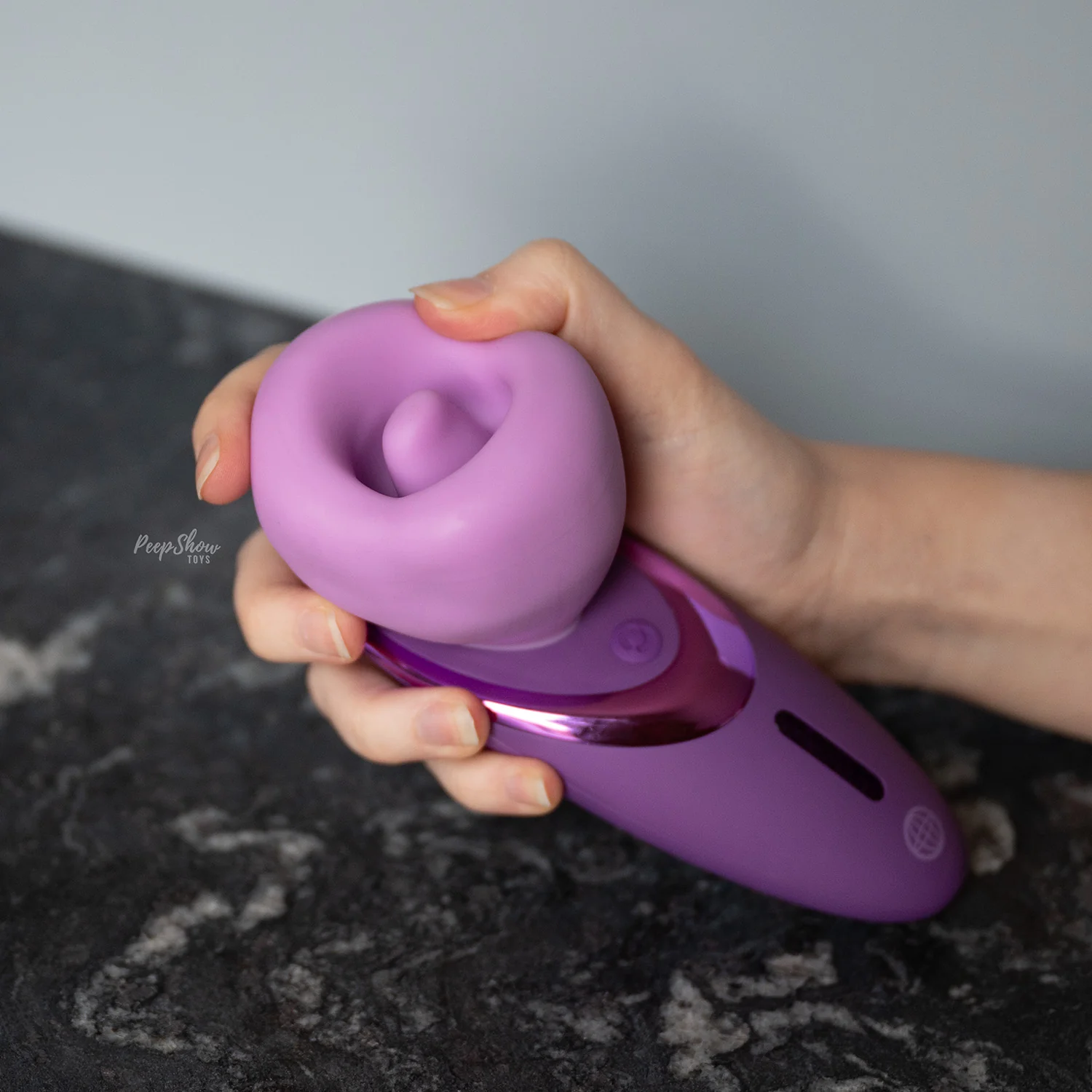 Pleasure Sucker Oral Sex Vibrator, with super-soft silicone lips - Image 6